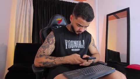 Brayan Chavez online show from April 6, 1:58 am