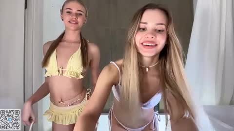 Sully and Kate online show from November 11, 7:38 pm