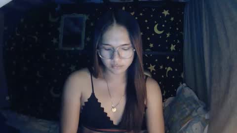 Snapshot of insulting_whoreifica chatting on January 7, 4:37 pm MAXINE online show from January 7, 4:37 pm