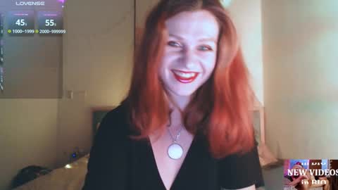 Cassie online show from December 4, 1:55 pm