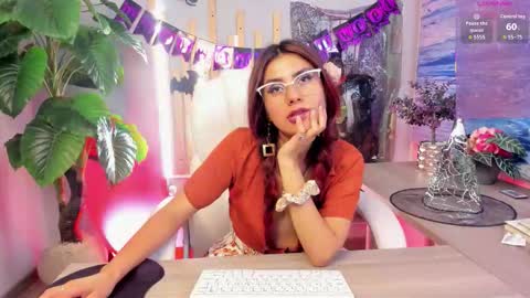 Snapshot of iriis_rosse chatting on October 9, 4:56 pm Iris Rosse online show from October 9, 4:56 pm