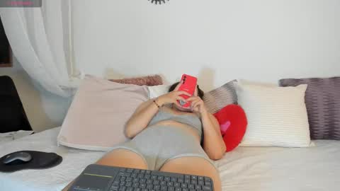 Snapshot of irina_05 chatting on October 20, 11:43 pm  IRINA  online show from October 20, 11:43 pm