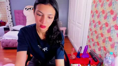 Iris online show from March 3, 2:17 pm