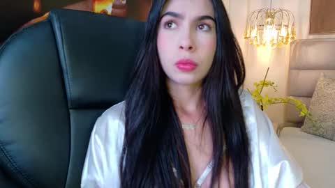 Iris  online show from March 29, 8:10 pm