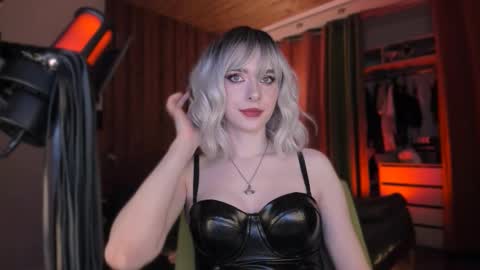 Miss Iris Fansly Miss Iris new inst.  online show from December 22, 6:47 pm