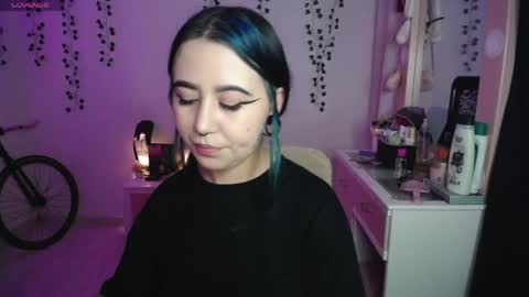 Iris  online show from April 19, 4:46 am