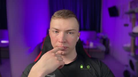 Iron online show from February 15, 8:40 pm