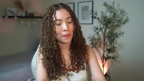 isa_____ online show from March 30, 10:54 pm