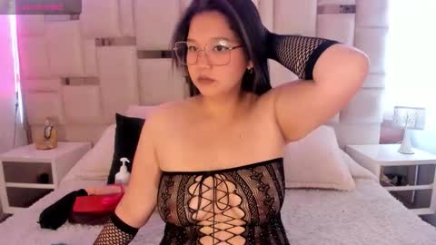 Snapshot of isa__rose chatting on October 20, 12:10 pm isa rose online show from October 20, 12:10 pm