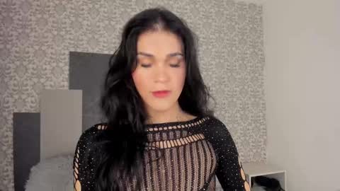 Isa  online show from September 10, 2:18 pm