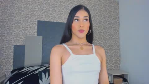 Isa  online show from September 18, 12:31 pm