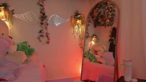 Isabella        online show from September 21, 7:40 pm