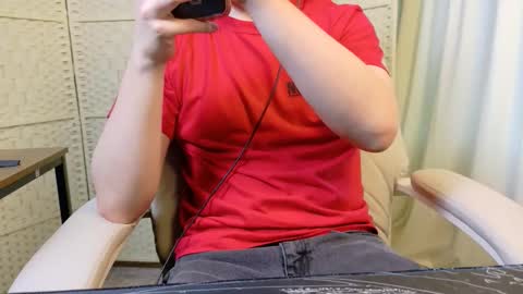 isaac online show from June 4, 12:44 pm