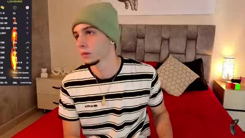 isaacblaze  online show from June 4, 3:56 am
