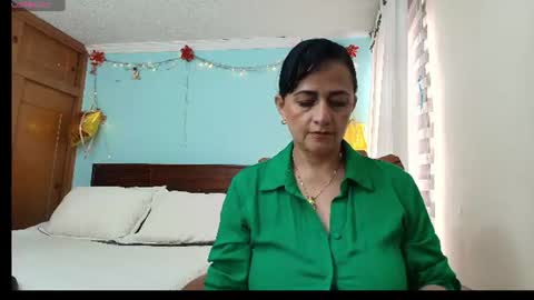 Isabeel Sofia online show from July 18, 7:38 pm