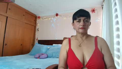 Isabeel Sofia online show from May 27, 7:55 pm