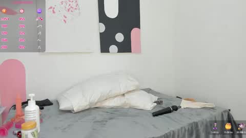 isabella online show from January 22, 1:53 pm