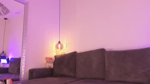 Isabela online show from January 13, 12:02 pm