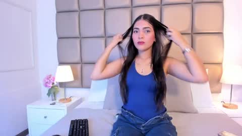 isabela_grimaldi online show from April 20, 11:13 am