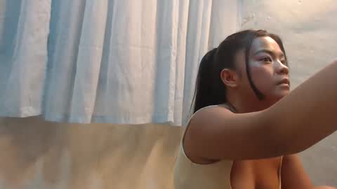 Isabell online show from April 20, 7:17 pm