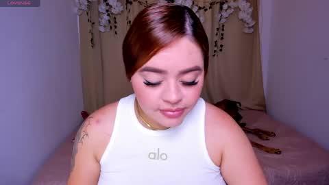 Isabella Arias online show from April 21, 1:42 am