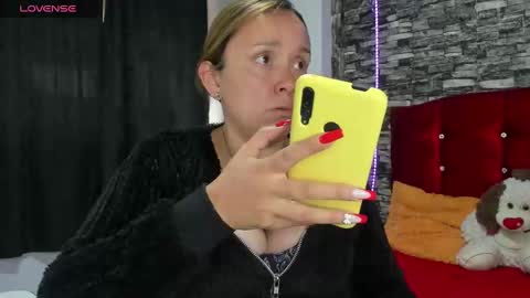 isabella_boom online show from March 3, 12:28 pm