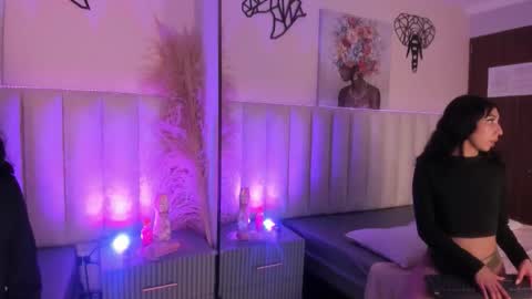 isabella_crofts online show from November 8, 4:15 am