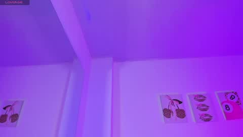 Isabella Moon9 online show from May 2, 12:22 pm