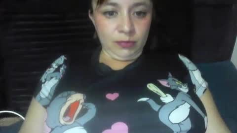 isabellaa_hills_ online show from July 3, 3:33 am