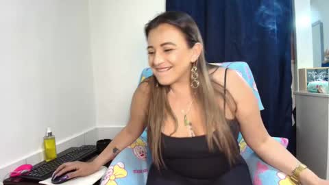 Isabella online show from October 1, 3:38 am