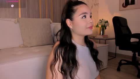 Isabella online show from July 17, 1:29 am
