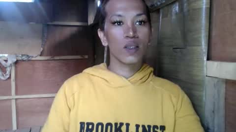 isabellabigcock03 online show from May 17, 9:29 am