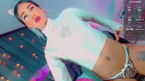 isabellagirs online show from February 21, 10:02 pm