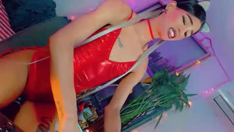 isabellagirs online show from March 22, 1:20 am