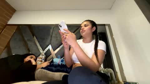 Isabella.. back again  online show from March 9, 3:00 am