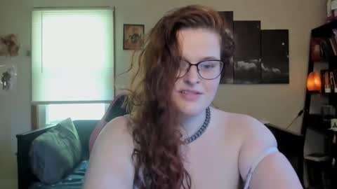 isabellamariedarcy online show from April 14, 9:07 pm