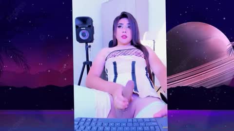 ISABELLA online show from March 26, 9:25 am