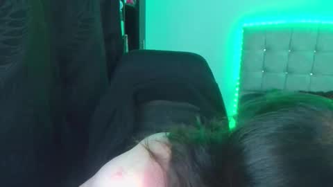 Isa Overkill online show from February 11, 2:37 am