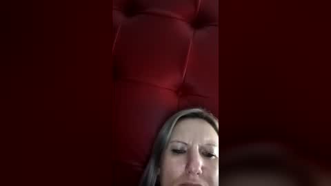 Isabelle Cora online show from July 12, 1:09 am