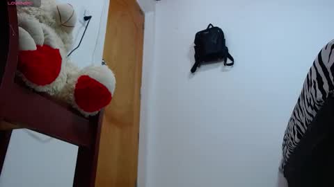 isadora online show from November 15, 7:04 pm