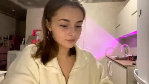 Issa online show from November 18, 8:12 pm