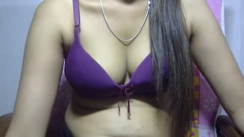 ishika_ishu online show from May 26, 10:54 am