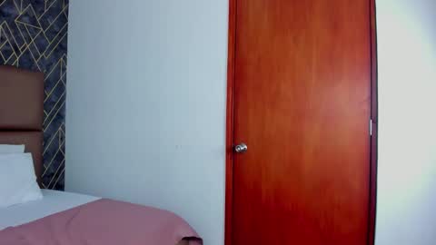 isidel79 online show from February 27, 1:37 pm