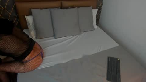 isidel79 online show from December 22, 12:34 pm