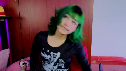 Isisjones18 online show from May 31, 12:31 am