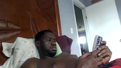 islandbey242 online show from June 7, 12:21 pm