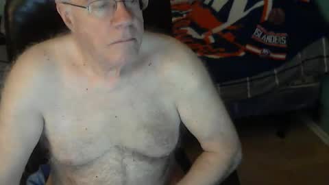 islesman22 online show from April 21, 9:16 am