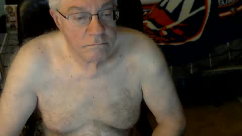 islesman22 online show from July 25, 8:45 am