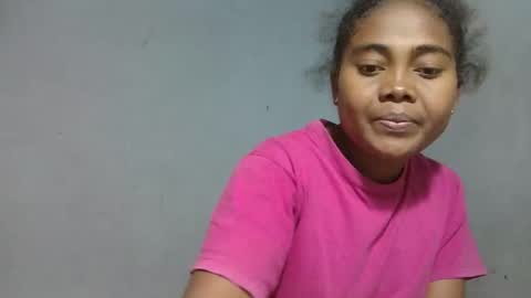 ismayrah online show from April 20, 6:33 pm