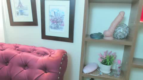 issa soto   online show from January 30, 7:59 pm